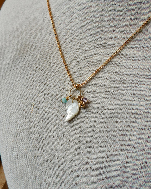 Collier feuille de nacre