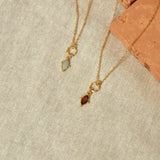 Pendentif pierre rouge