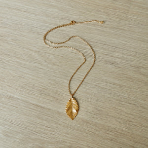 Collier pendentif feuille de Charme