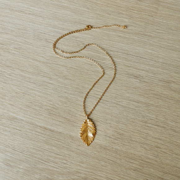 Collier pendentif feuille de Charme